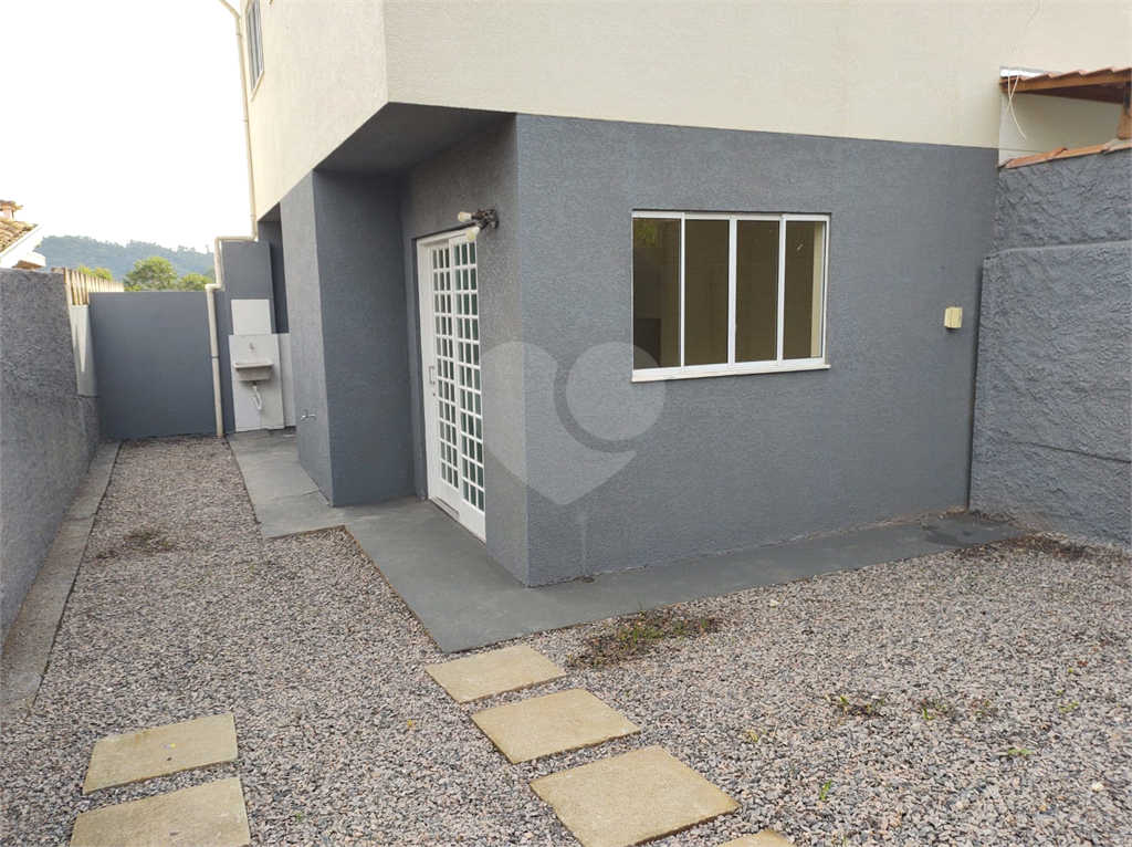 Sobrado à venda com 2 quartos, 58m² - Foto 2