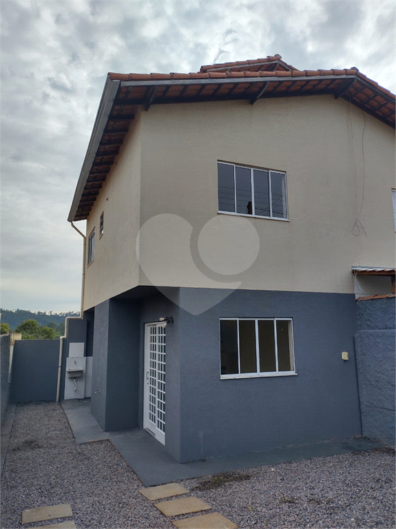 Sobrado à venda com 2 quartos, 58m² - Foto 1
