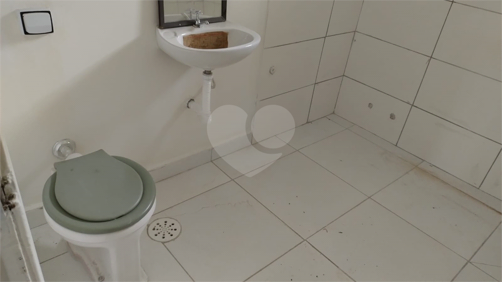 PRÉDIO INTEIRO em PINHEIROS