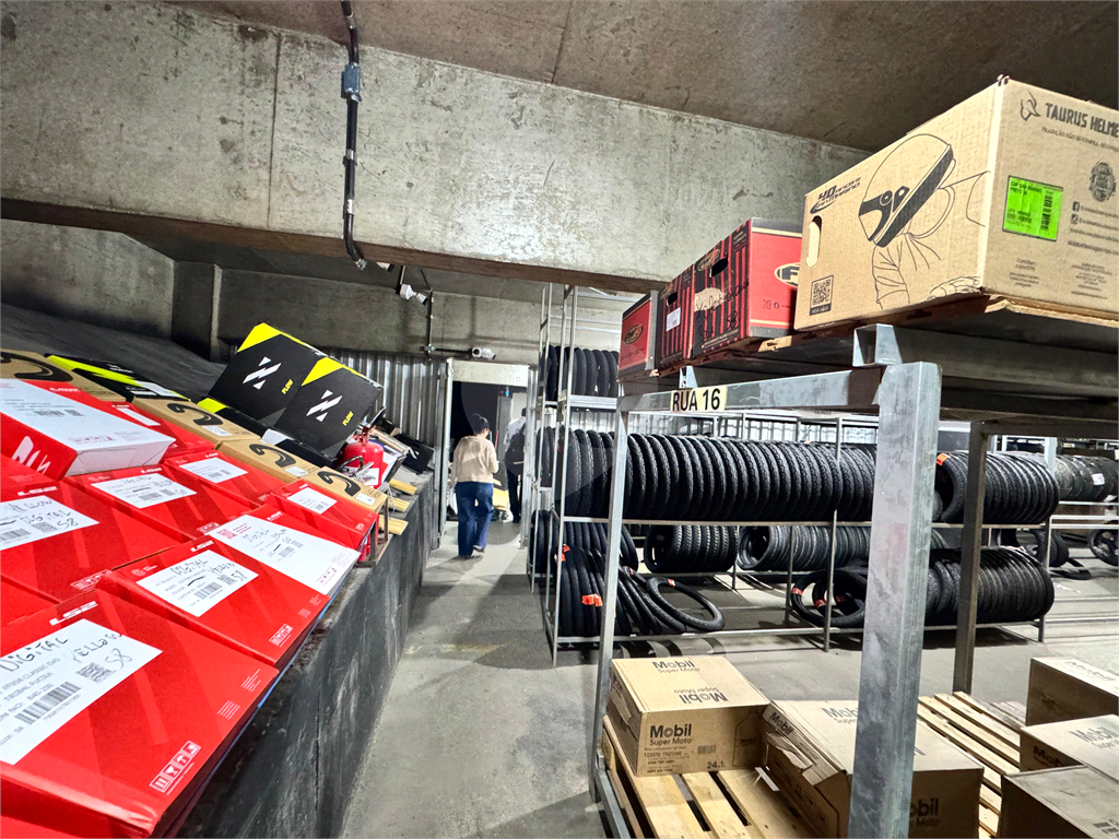 Vende-se: Prédio Comercial Locado na Av. Cupecê – Investimento com Retorno Imediato!