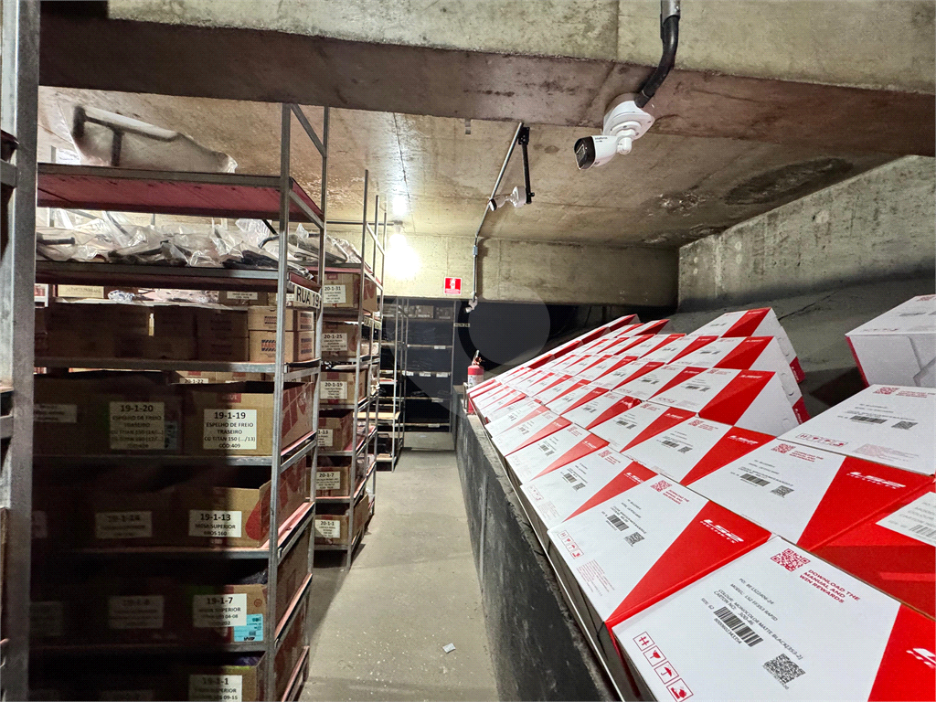 Vende-se: Prédio Comercial Locado na Av. Cupecê – Investimento com Retorno Imediato!