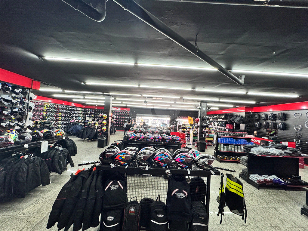 Vende-se: Prédio Comercial Locado na Av. Cupecê – Investimento com Retorno Imediato!