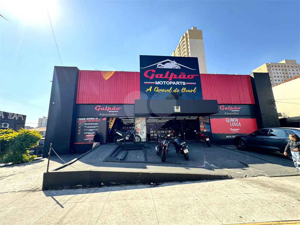 Vende-se: Prédio Comercial Locado na Av. Cupecê – Investimento com Retorno Imediato!