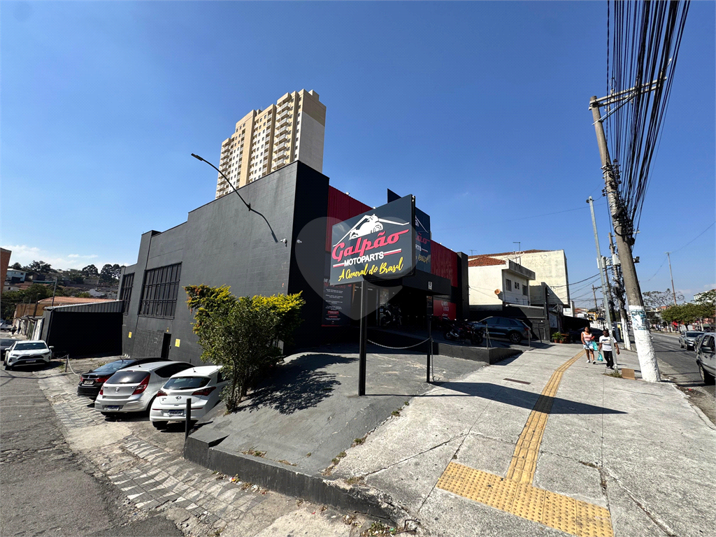 Vende-se: Prédio Comercial Locado na Av. Cupecê – Investimento com Retorno Imediato!