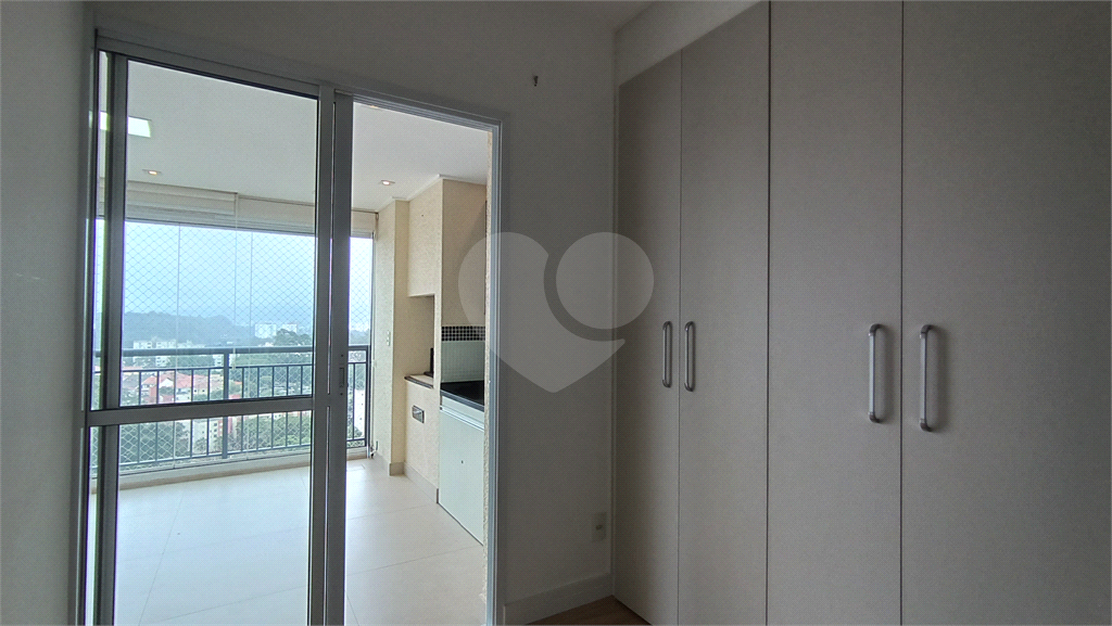 APARTAMENTO em TREMEMBÉ