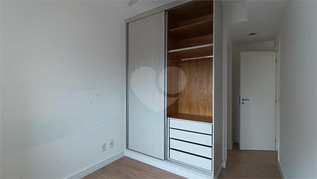 APARTAMENTO em TREMEMBÉ