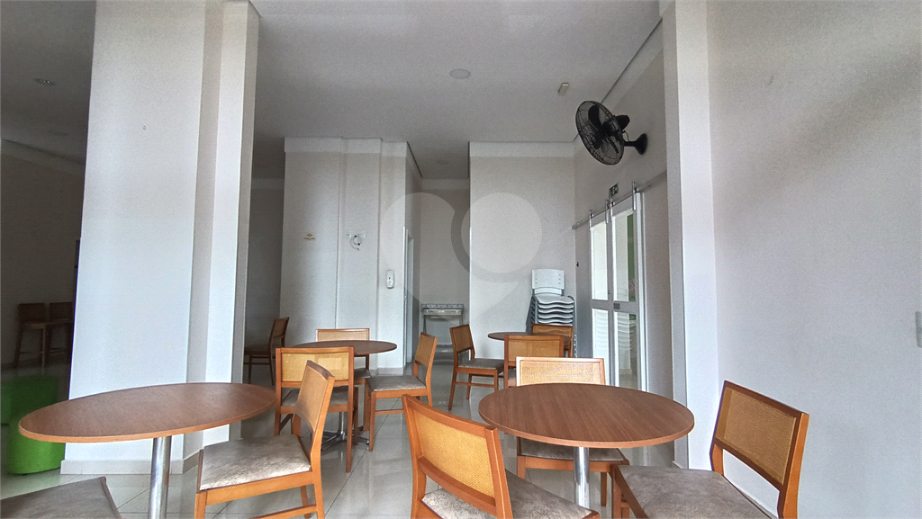 APARTAMENTO em TREMEMBÉ