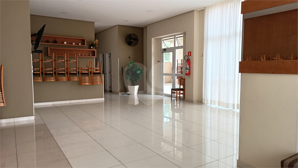 APARTAMENTO em TREMEMBÉ