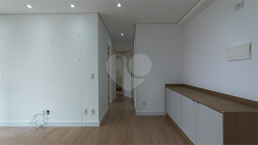 APARTAMENTO em TREMEMBÉ