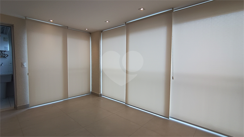 APARTAMENTO em TREMEMBÉ