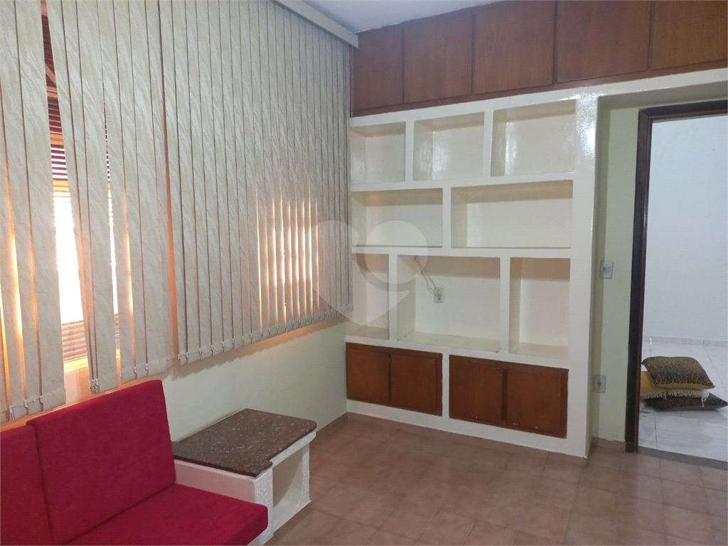 Casa à venda com 2 quartos, 190m² - Foto 3