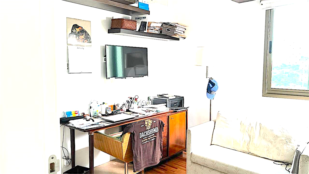 APARTAMENTO em CAMPO BELO