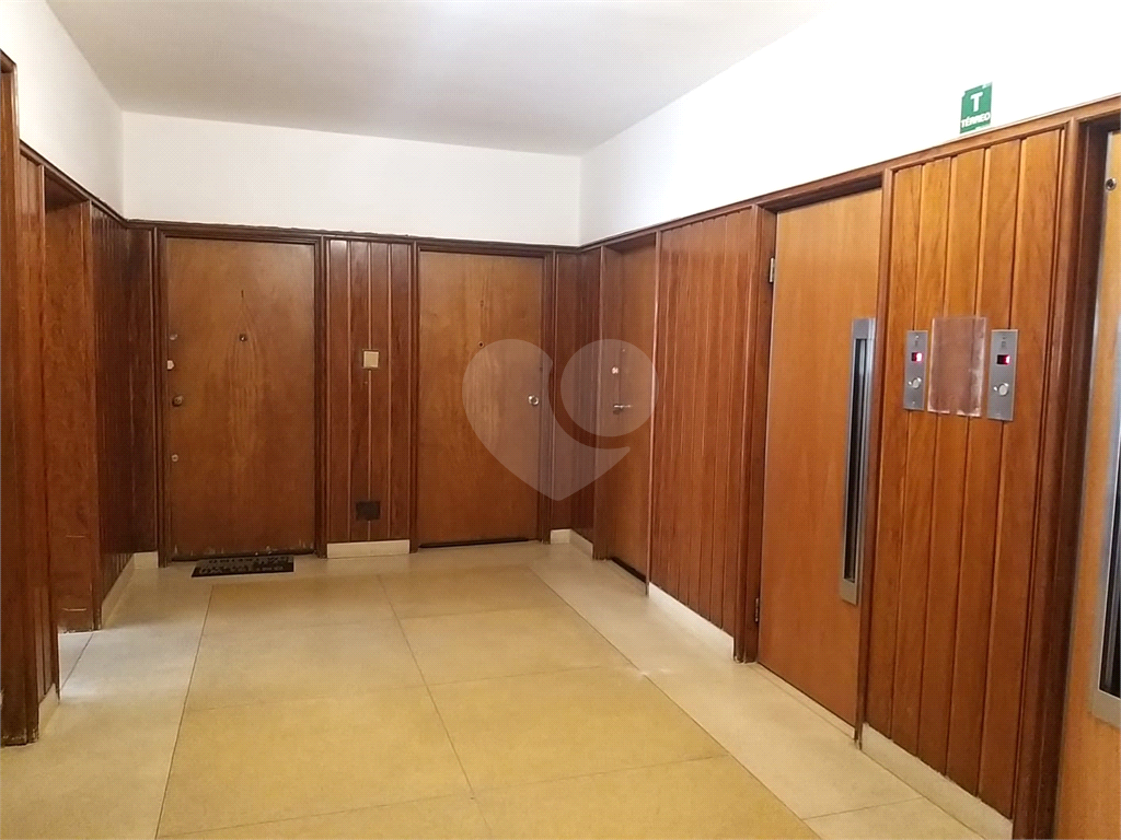 Apartamento a Venda em Higienópolis com 2 quartos