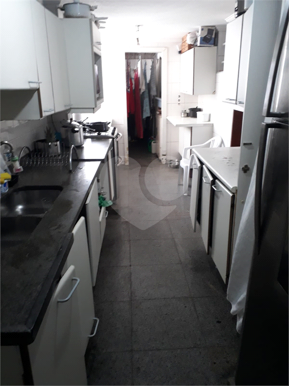 APARTAMENTO em SANTANA