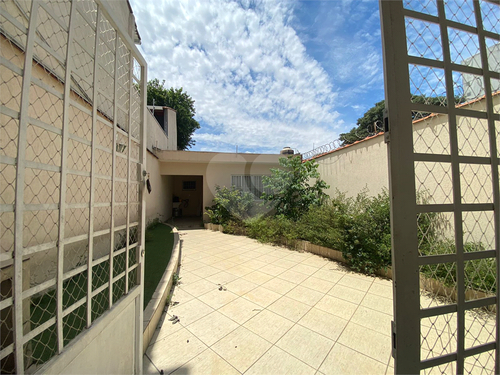 Sobrado para Locação – Jardim São Paulo | R$ 6.500,00 (pacote)