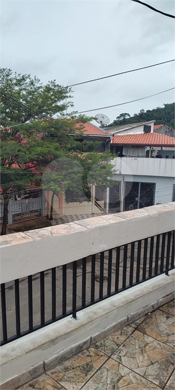 Casa à venda com 2 quartos, 197m² - Foto 1