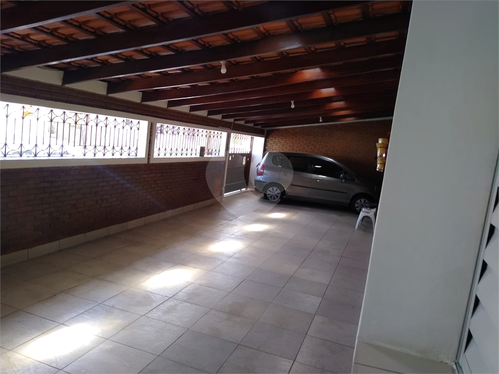 Casa à venda e aluguel com 3 quartos, 150m² - Foto 4