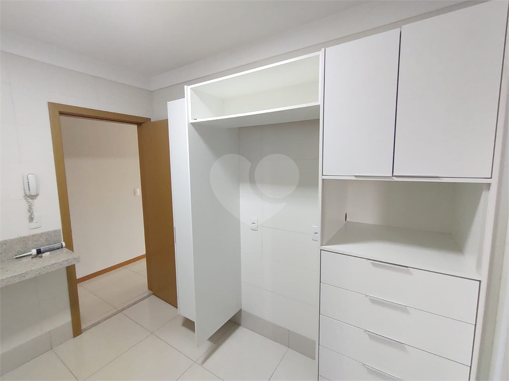 Apartamento à venda com 3 quartos, 112m² - Foto 13