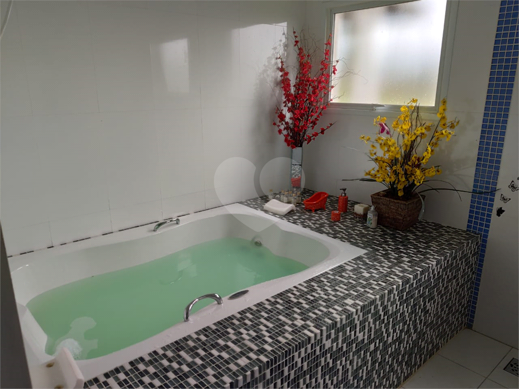 Casa de Condomínio à venda com 4 quartos, 345m² - Foto 26