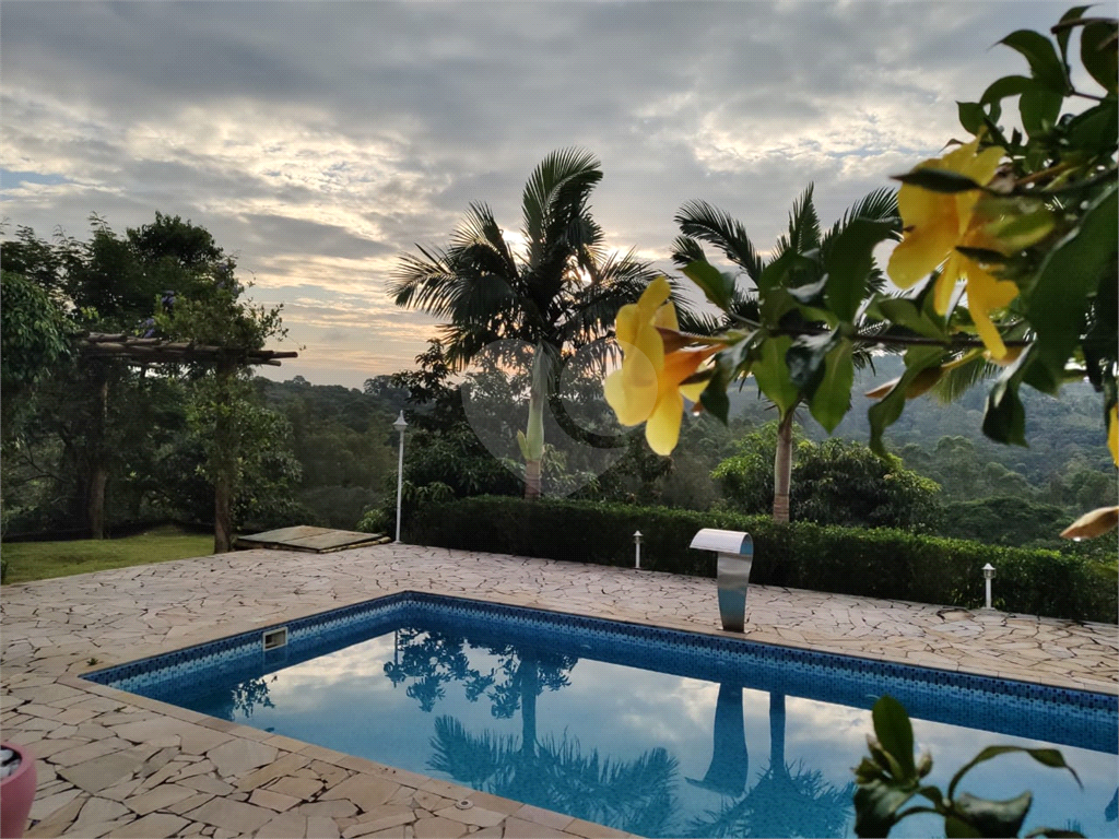 Casa de Condomínio à venda com 4 quartos, 345m² - Foto 11