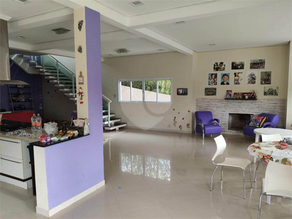 Casa de Condomínio à venda com 4 quartos, 345m² - Foto 5