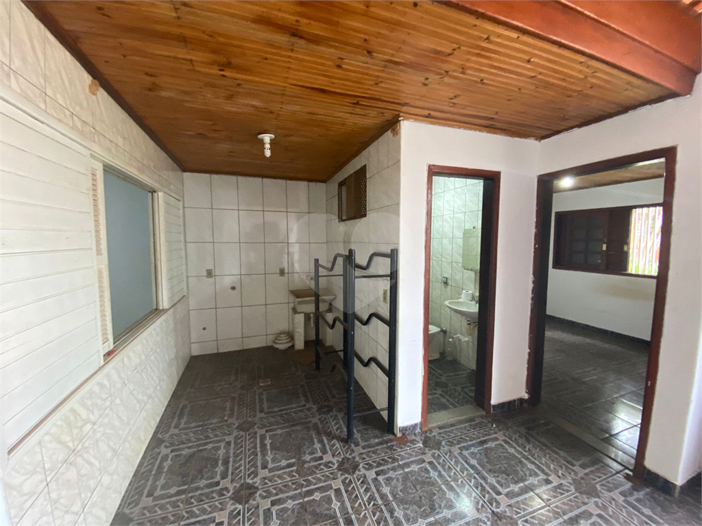 Casa à venda e aluguel com 3 quartos, 268m² - Foto 5