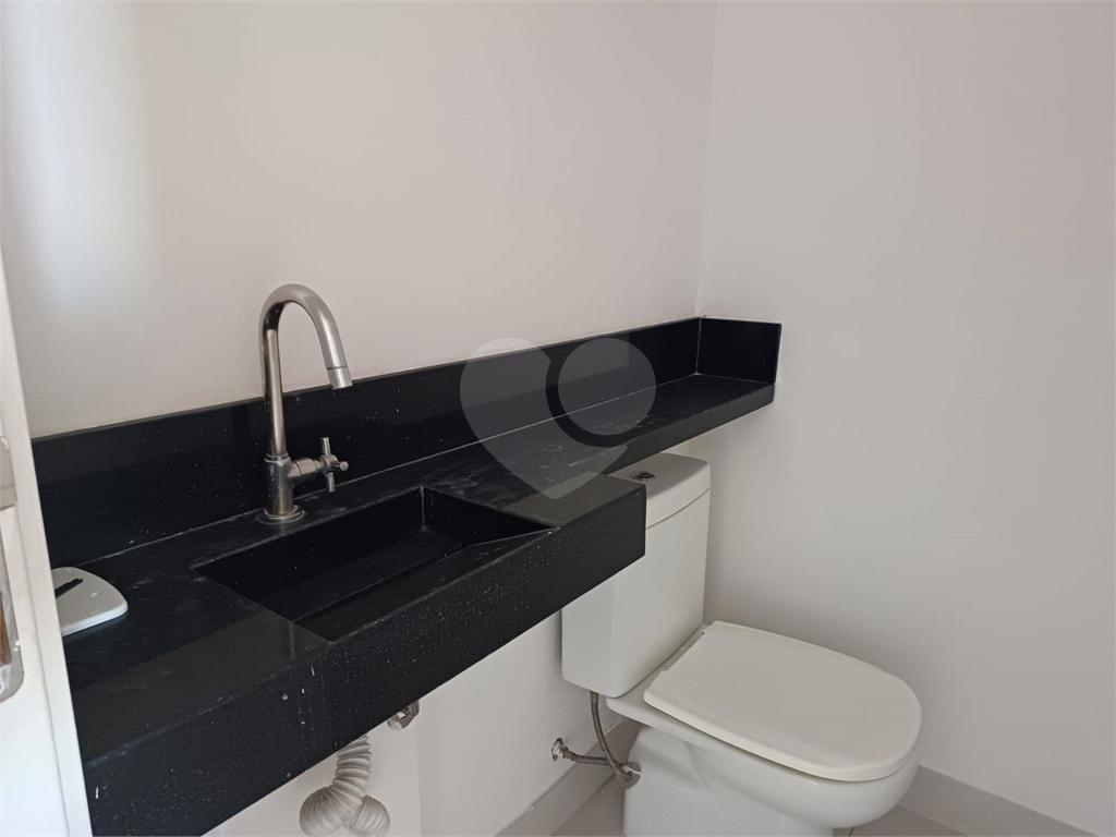 Sala Comercial ao lado da Estação São Joaquim - Avenida da Liberdade - Liber Office