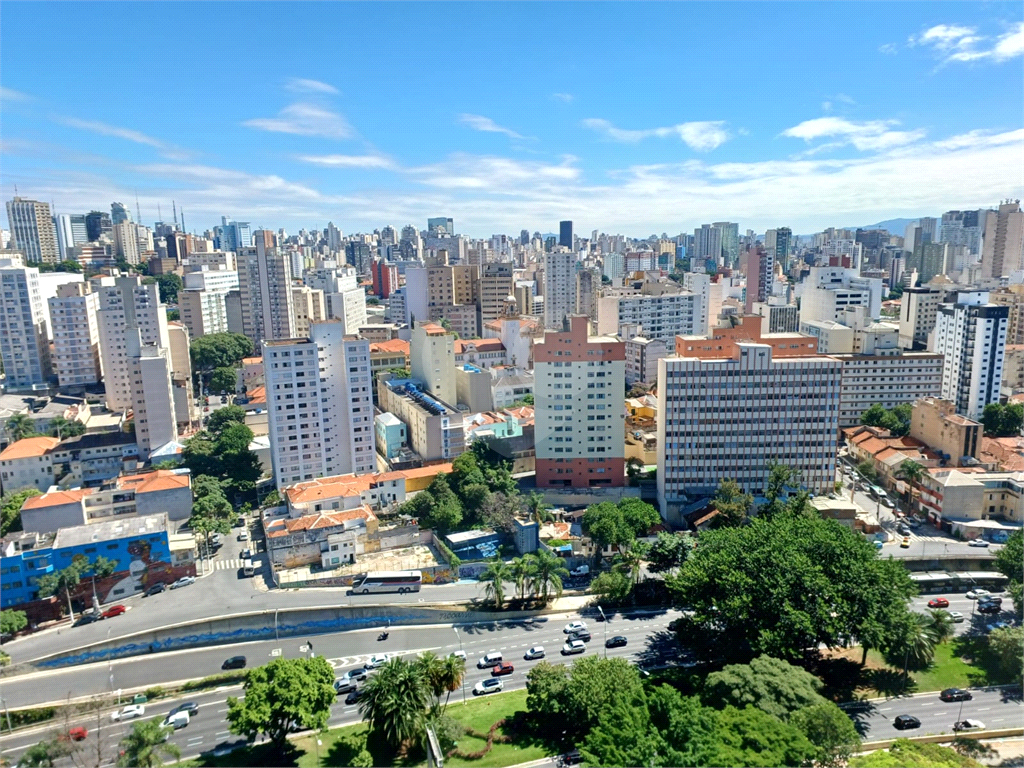 Sala Comercial ao lado da Estação São Joaquim - Avenida da Liberdade - Liber Office