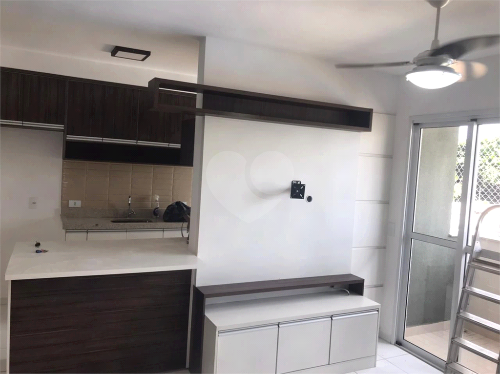 Apartamento à venda com 2 quartos, 58m² - Foto 2