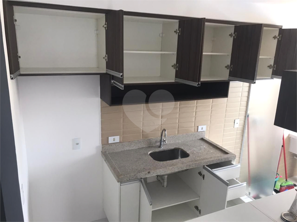 Apartamento à venda com 2 quartos, 58m² - Foto 6