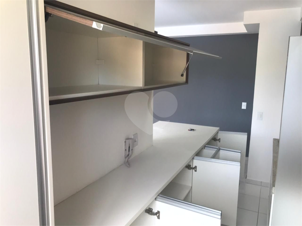 Apartamento à venda com 2 quartos, 58m² - Foto 11