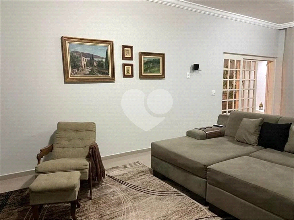 Chácara à venda com 4 quartos, 754m² - Foto 10
