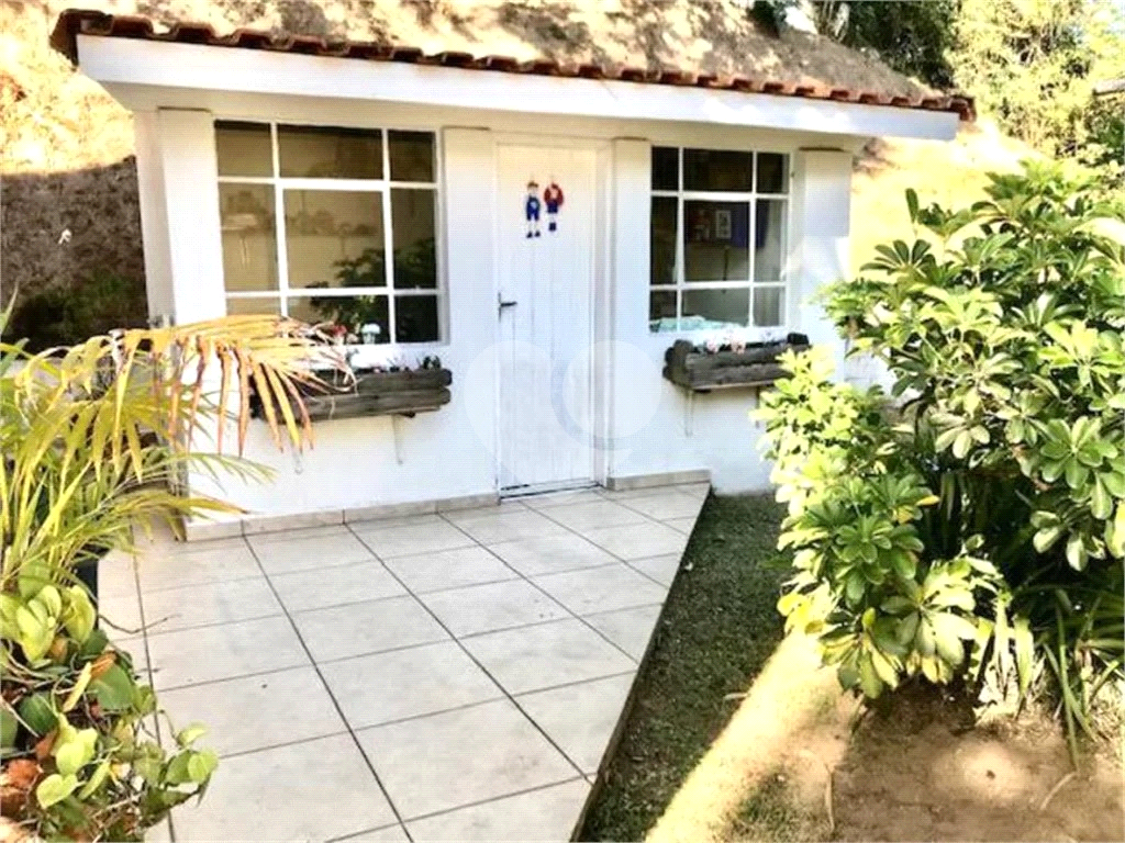 Chácara à venda com 4 quartos, 754m² - Foto 15