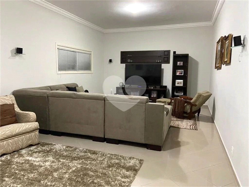 Chácara à venda com 4 quartos, 754m² - Foto 42
