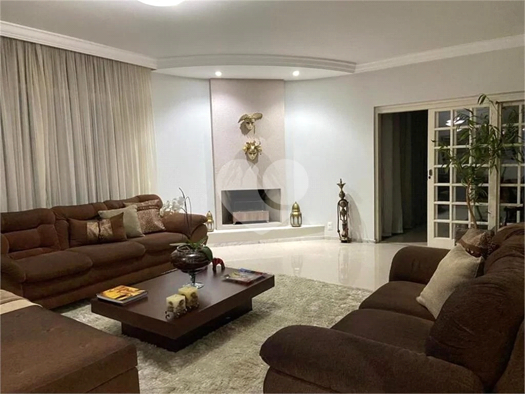 Chácara à venda com 4 quartos, 754m² - Foto 3