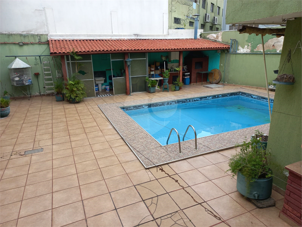 Terreno de 525 m² com 15 metros de frente Ideal para Galpão na Vila Anastácio!                      