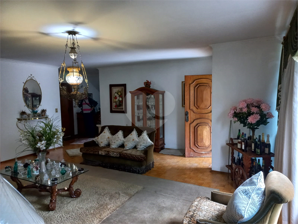 Terreno de 525 m² com 15 metros de frente Ideal para Galpão na Vila Anastácio!                      