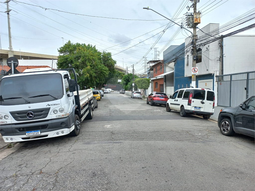 Terreno de 525 m² com 15 metros de frente Ideal para Galpão na Vila Anastácio!                      