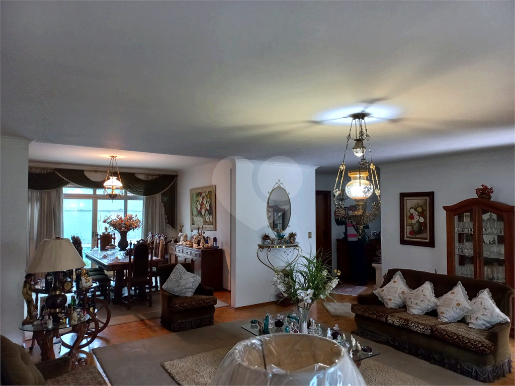 Terreno de 525 m² com 15 metros de frente Ideal para Galpão na Vila Anastácio!                      