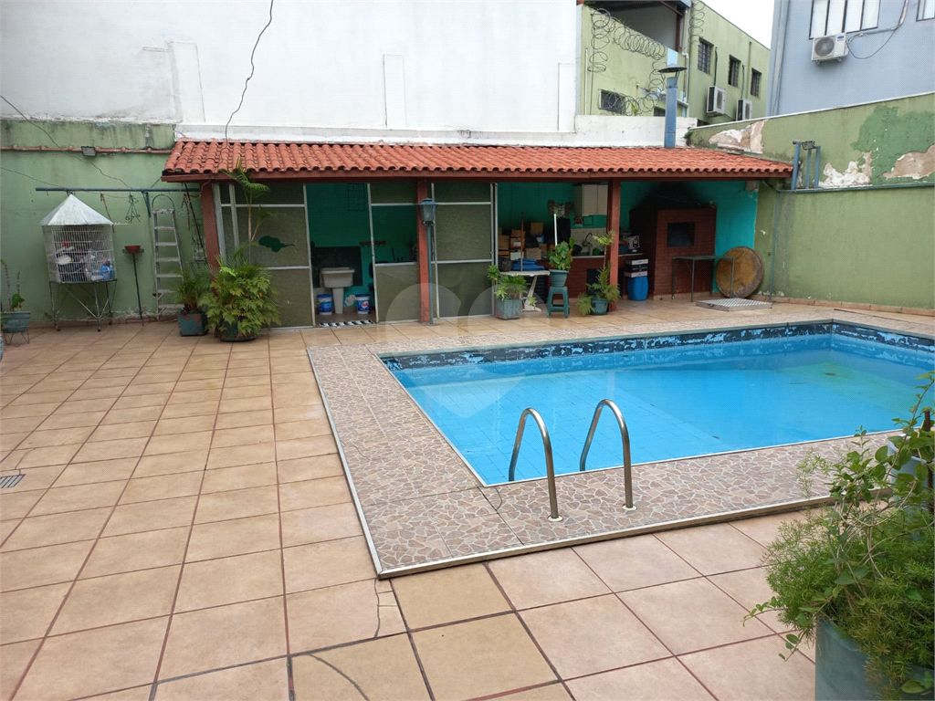 Terreno de 525 m² com 15 metros de frente Ideal para Galpão na Vila Anastácio!                      