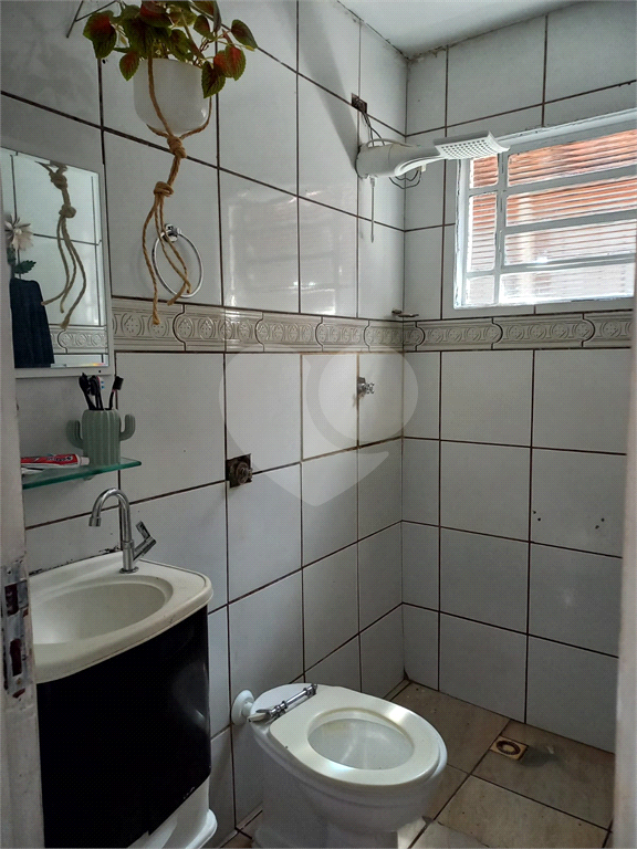 Casa à venda com 3 quartos, 100m² - Foto 8