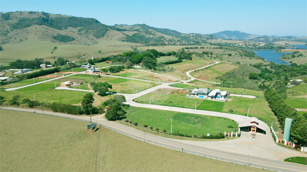 Terreno à venda, 1000m² - Foto 1