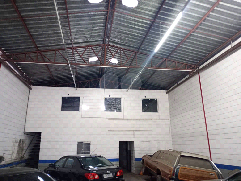 Galpão/Depósito/Armazém à Venda, 500m² - Rua Barra Funda - Sp