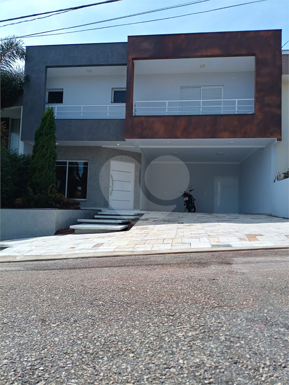 Casa em Condomínio Golden Park