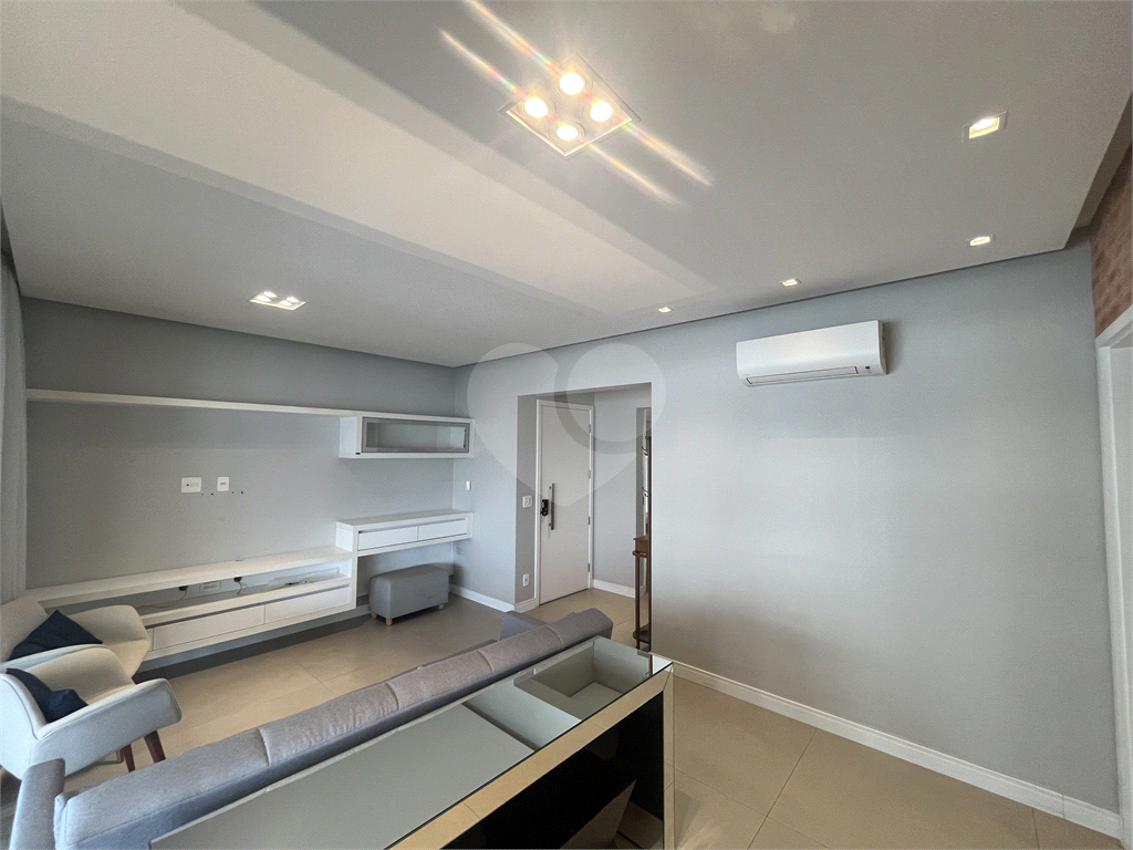 Apartamento com 3 suítes, 2 vagas e deposito na Barra Funda