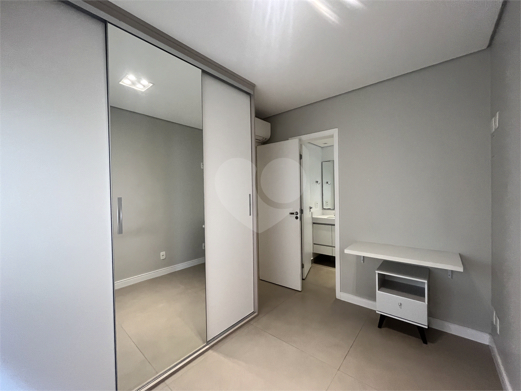 Apartamento com 3 suítes, 2 vagas e deposito na Barra Funda