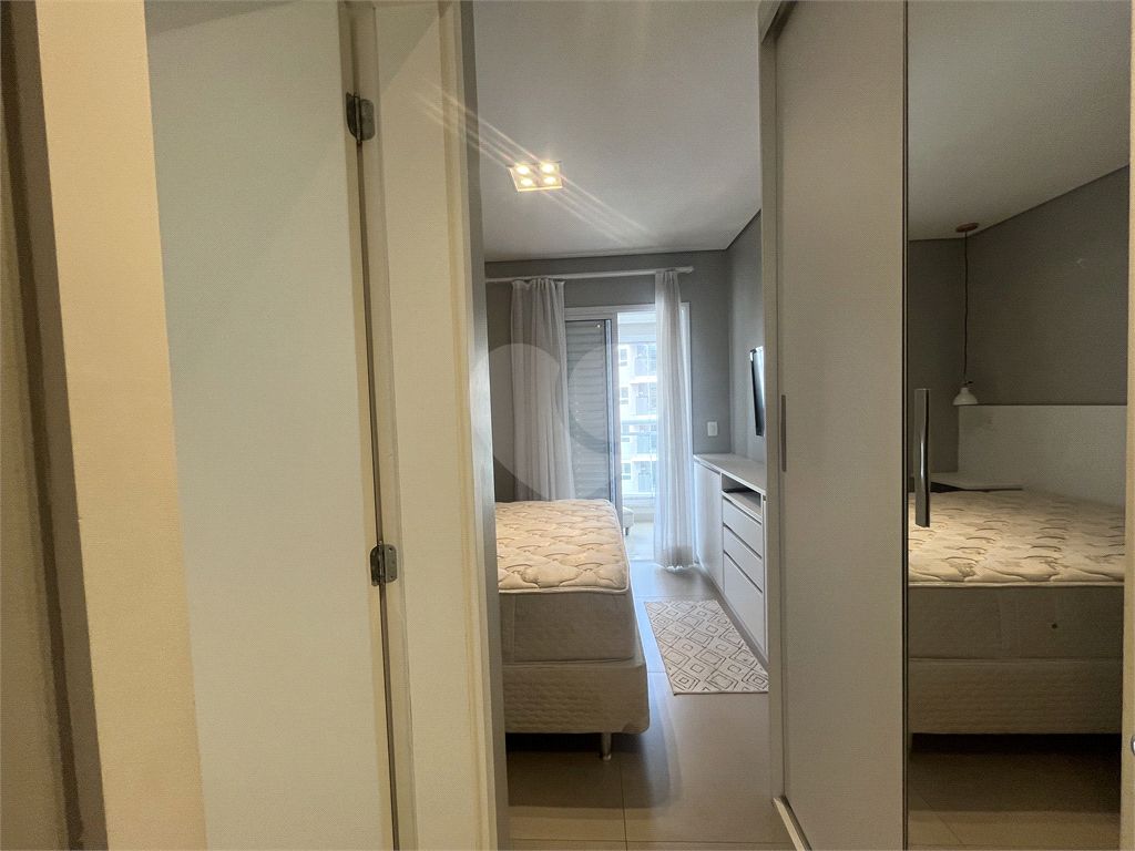 Apartamento com 3 suítes, 2 vagas e deposito na Barra Funda