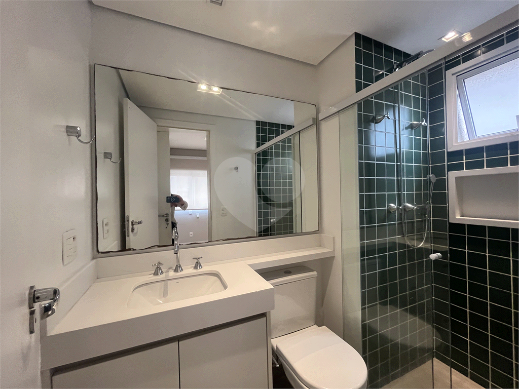 Apartamento com 3 suítes, 2 vagas e deposito na Barra Funda