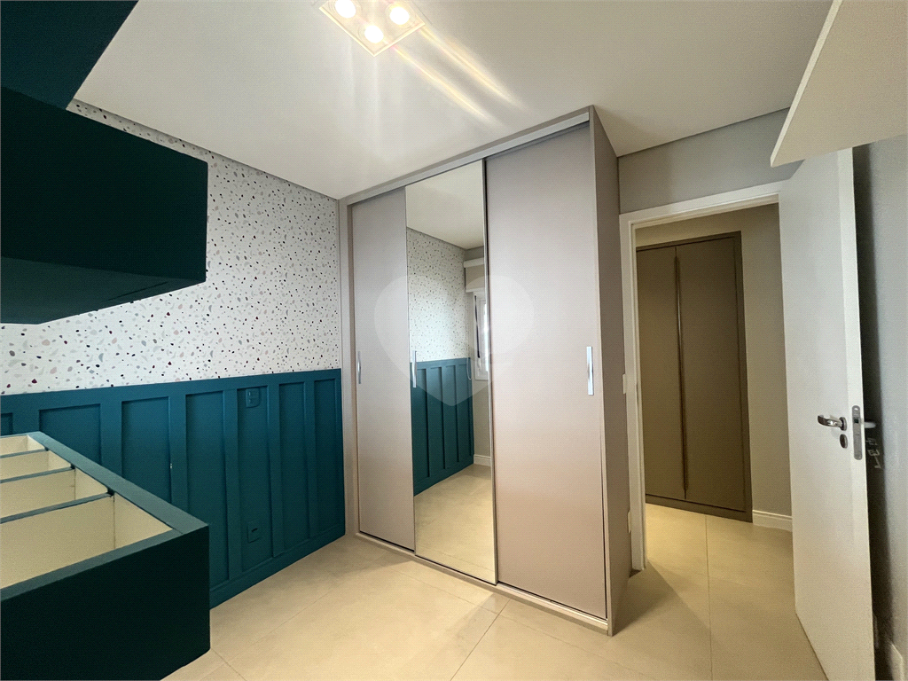 Apartamento com 3 suítes, 2 vagas e deposito na Barra Funda
