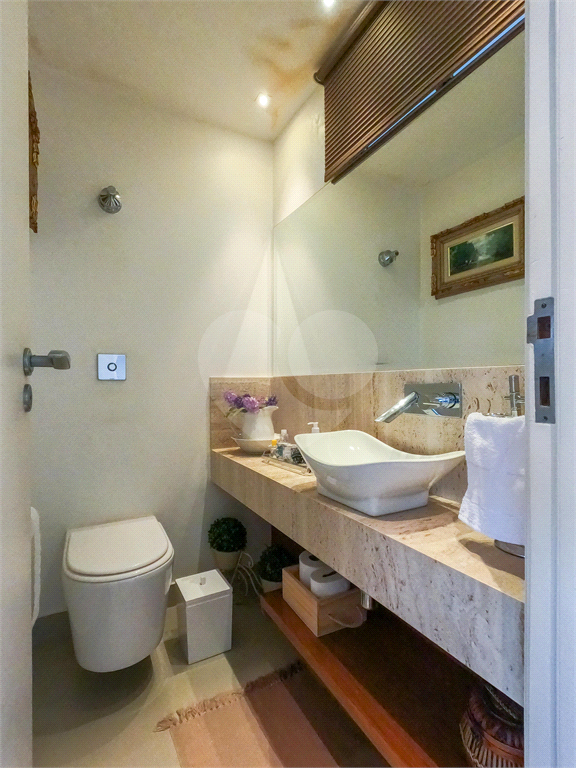 APARTAMENTO À VENDA COM 126M2 - 3 QUARTOS - 2 VAGAS EM PINHEIROS.